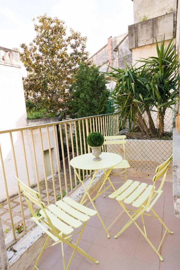 Apartamento Le Palais Du Chene Noir - Hypercentre - Calme - Wifi Gratuit Aviñón Exterior foto